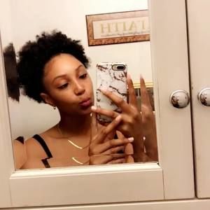 Meet your Posher, Ebony